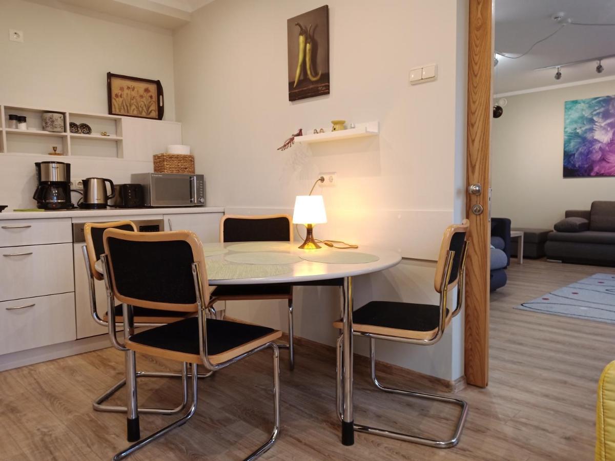 Family Or Group Apartment In Green Center Рига Экстерьер фото